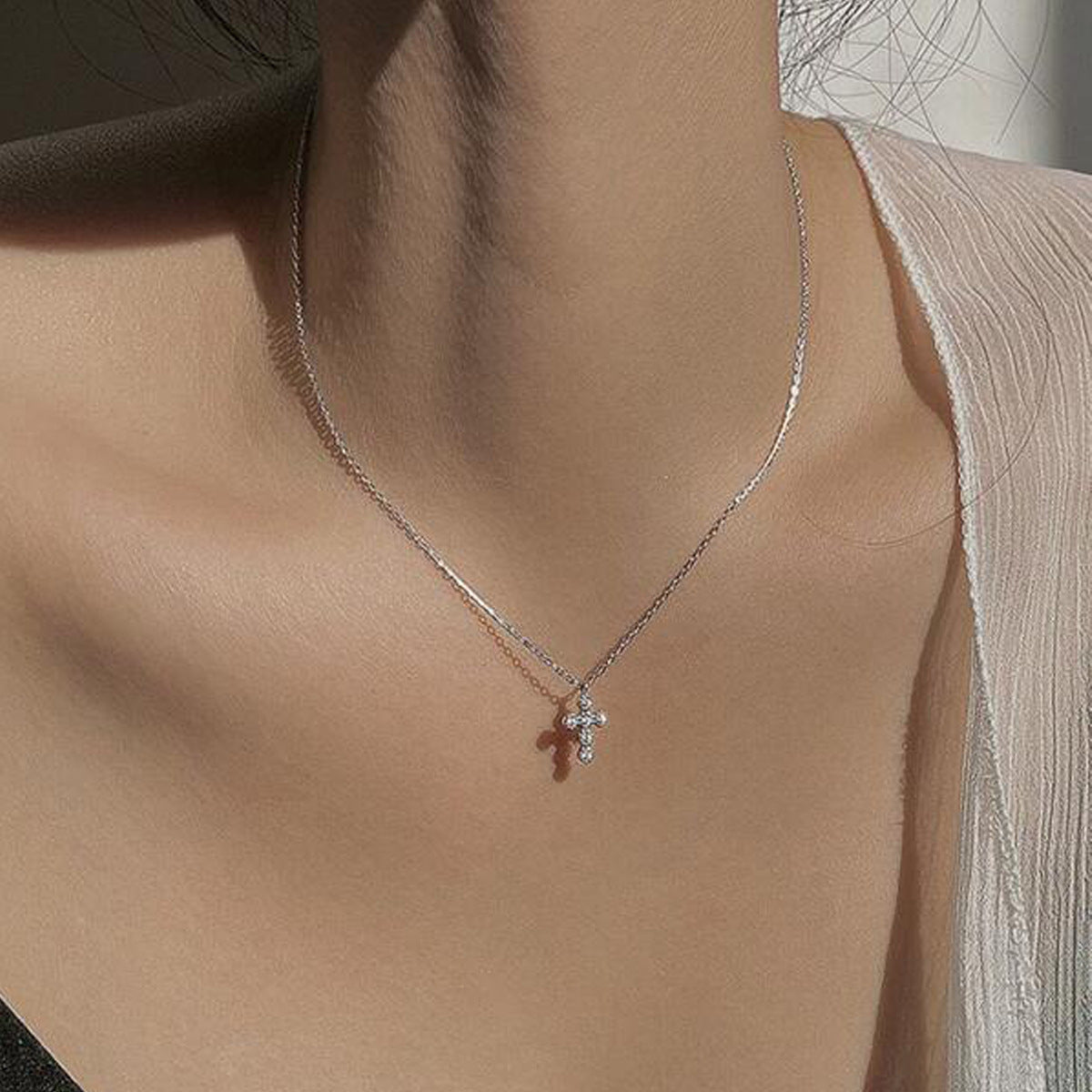 Croix légère COLLIER