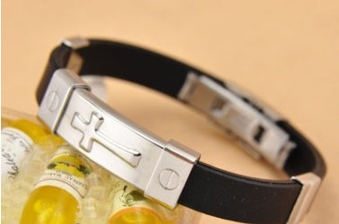Croix sur silicone en titanium BRACELET