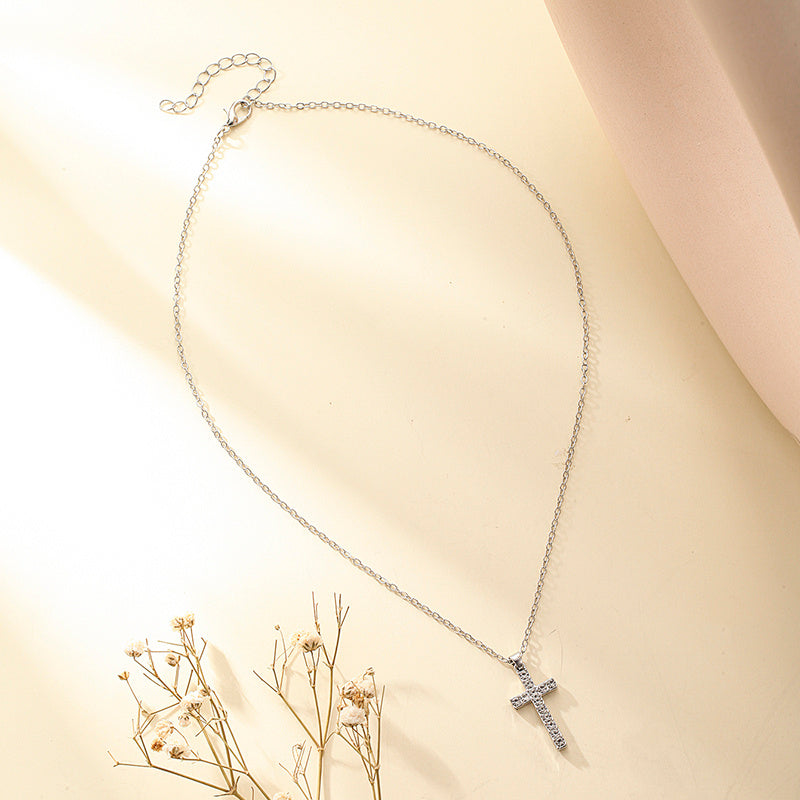 Croix avec strass COLLIER