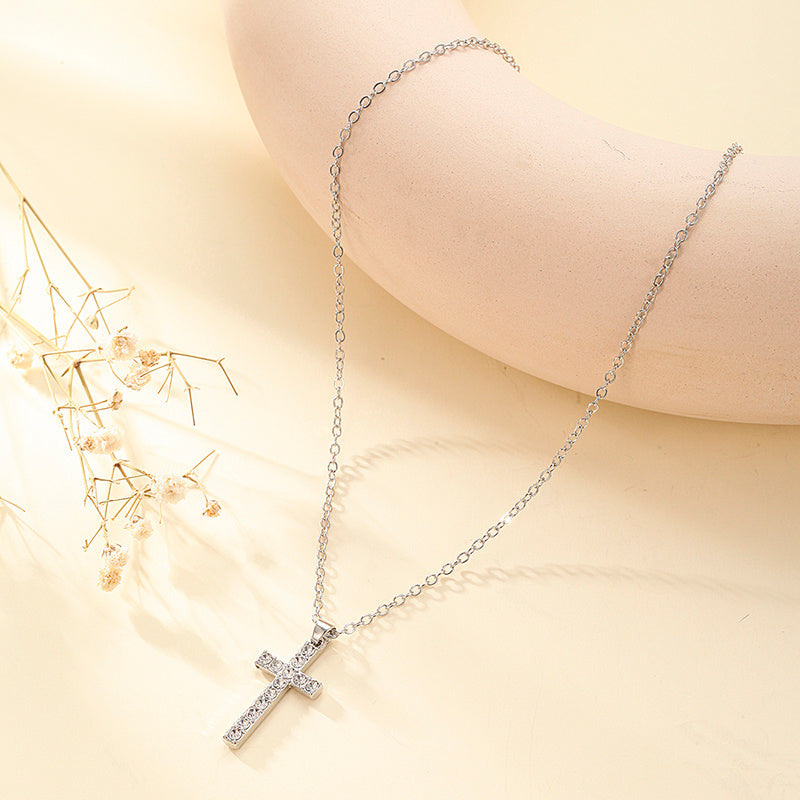 Croix avec strass COLLIER