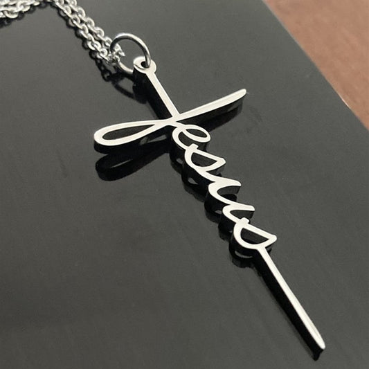 Pendentif Jésus en forme de croix COLLIER