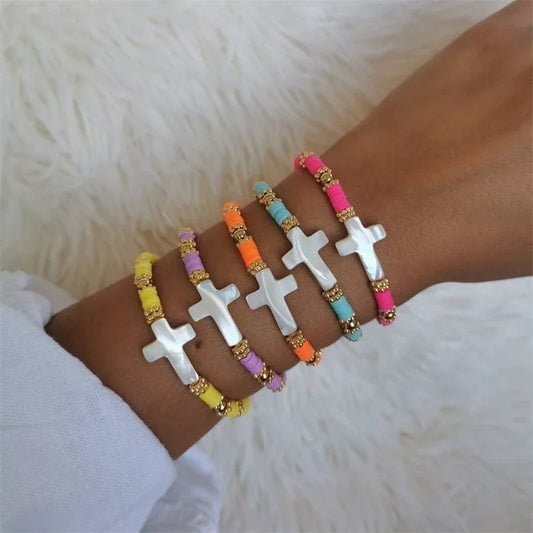 Perles et croix fait main BRACELET